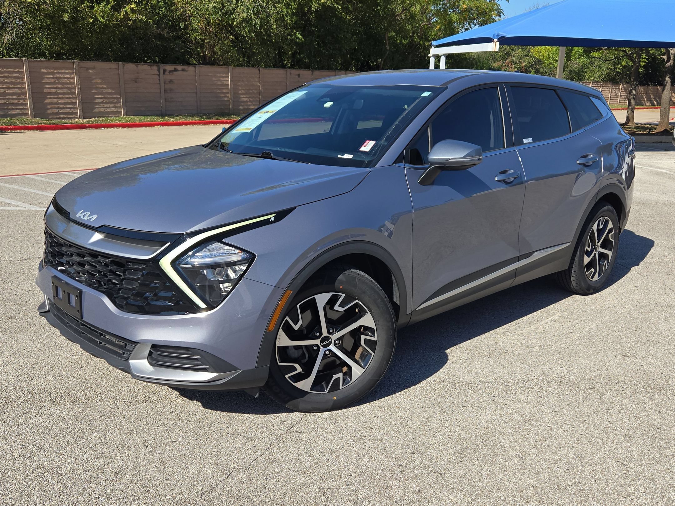 Used 2023 Kia Sportage EX FWD image 7