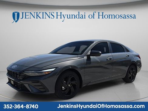 New 2026 Hyundai Elantra SEL Sport Premium FWD image 9