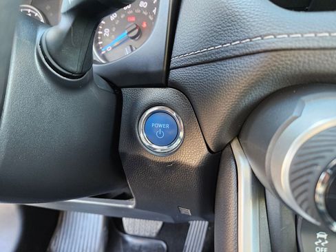 Used 2022 Toyota RAV4 XLE w/ Convenience Package image 20