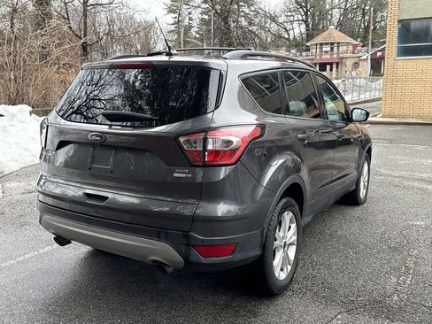 Used 2018 Ford Escape SEL image 5
