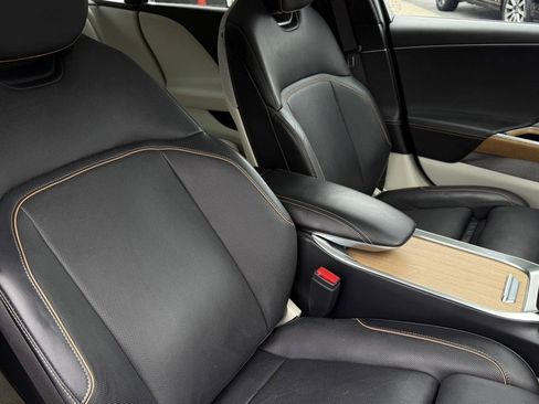 Used 2023 Lucid Air Touring AWD/4WD image 44
