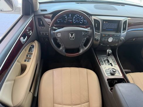 Used 2012 Hyundai Equus Signature RWD image 13