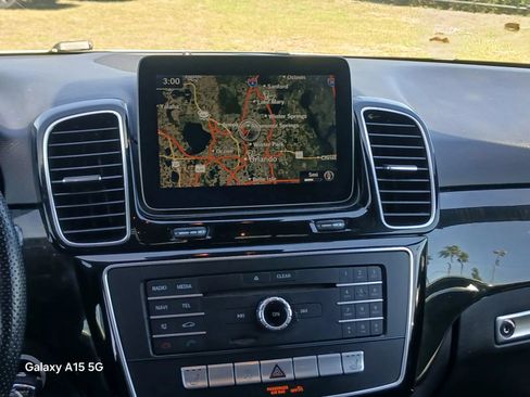 Used 2018 Mercedes-Benz GLE 350 w/ Premium 1 Package image 27