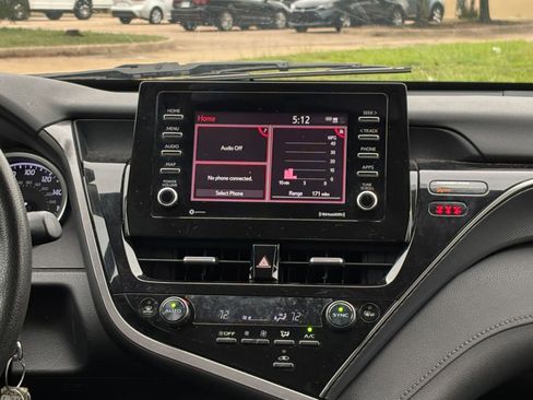 Used 2023 Toyota Camry LE image 17