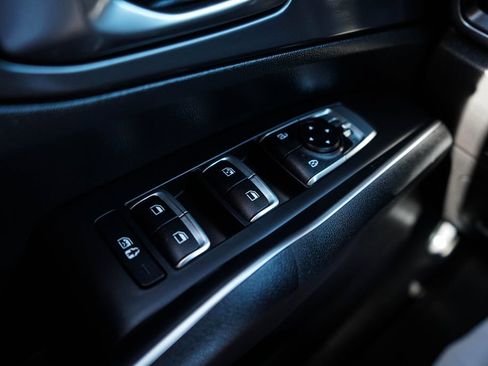 Used 2022 Kia Sorento S w/ Panoramic Sunroof Package FWD image 32