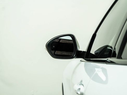 Used 2023 Alfa Romeo Stelvio Veloce image 13