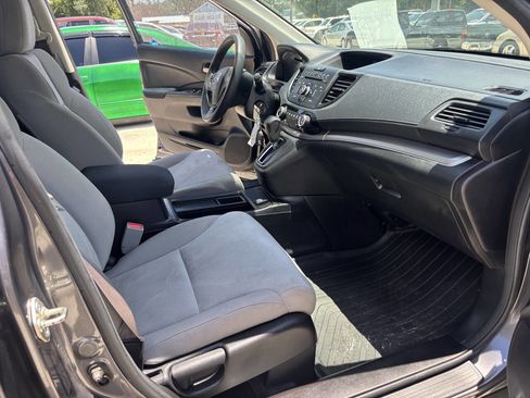 Used 2015 Honda CR-V LX image 9