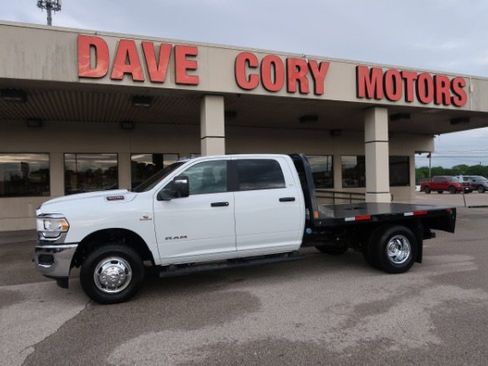 Used 2024 RAM 3500 SLT w/ Quick Order Package 2YG SLT AWD/4WD image 1