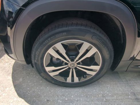 New 2025 Mercedes-Benz GLB 250 image 19