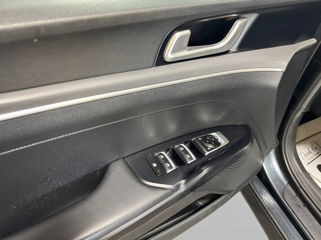 Used 2021 Kia K5 LXS FWD image 14
