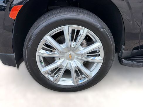 Used 2021 Chevrolet Tahoe High Country AWD/4WD image 11