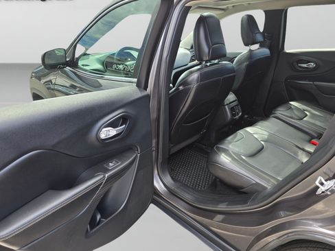 Used 2015 Jeep Cherokee Limited AWD/4WD image 26