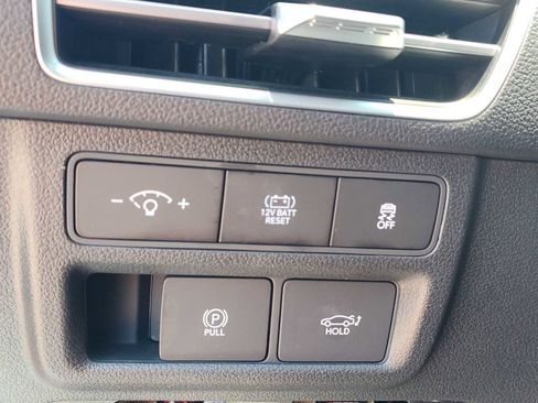 New 2025 Hyundai Sonata Limited image 14