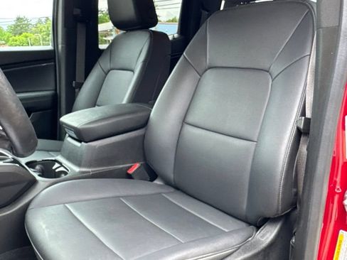 Used 2024 Chevrolet Colorado LT w/ LT Convenience Package III AWD/4WD image 24