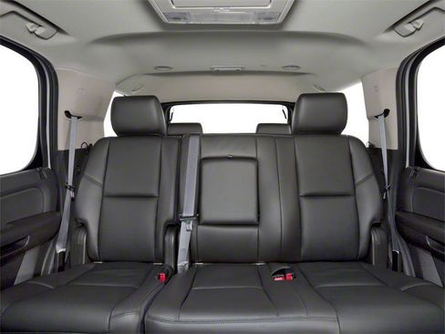 Used 2013 Chevrolet Tahoe LTZ AWD/4WD image 17
