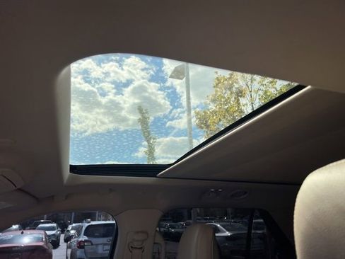 Used 2021 Ford Explorer Limited w/ Hybrid Equipment Group 310A image 26