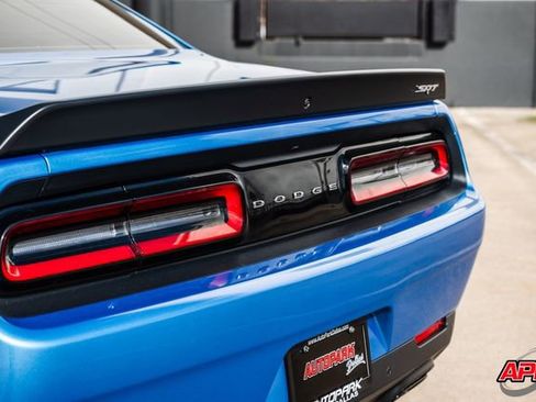 Used 2015 Dodge Challenger SRT Hellcat image 34