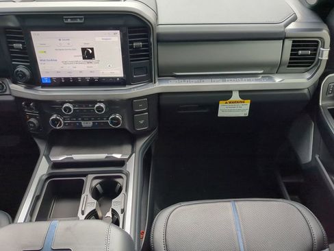 Used 2025 Ford F250 Platinum AWD/4WD image 22