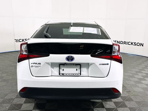 Used 2021 Toyota Prius XLE image 4