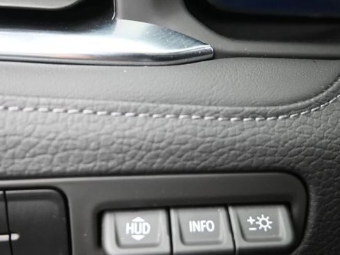 Used 2024 GMC Yukon XL Denali image 23