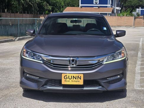 Used 2017 Honda Accord Sport Special Edition image 9
