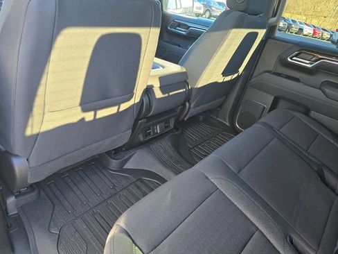 New 2026 GMC Sierra 1500 SLE image 21