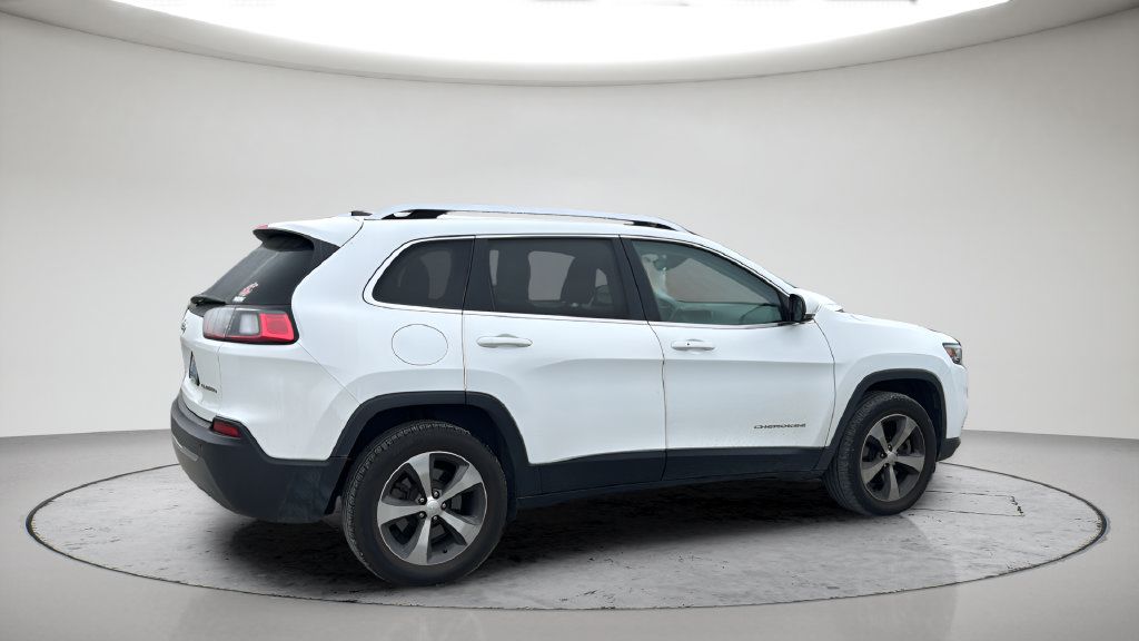 Used 2019 Jeep Cherokee Limited AWD/4WD image 5