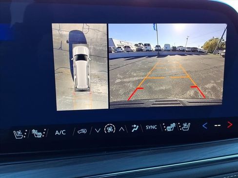 New 2026 Chevrolet Suburban Premier w/ Sun And Tow Package AWD/4WD image 5
