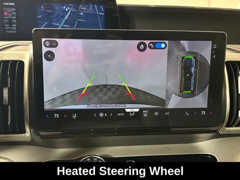 Used 2025 Ford Expedition Active image 24