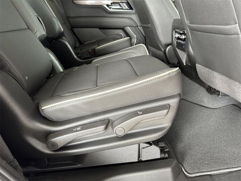 New 2026 GMC Yukon Elevation image 37