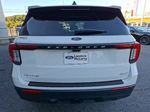 New 2026 Ford Explorer Active AWD/4WD image 4