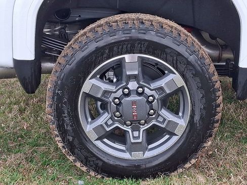 New 2026 GMC Sierra 2500 SLE w/ SLE Value Package; AWD/4WD image 5