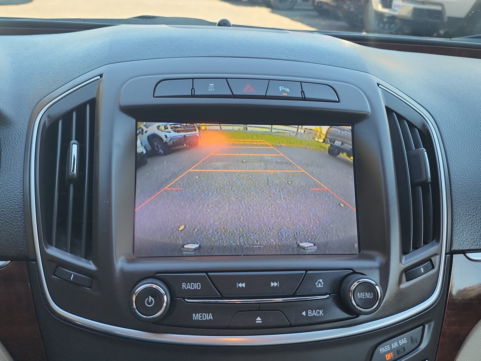 Used 2015 Buick Regal Premium w/ Experience Buick Package FWD image 26