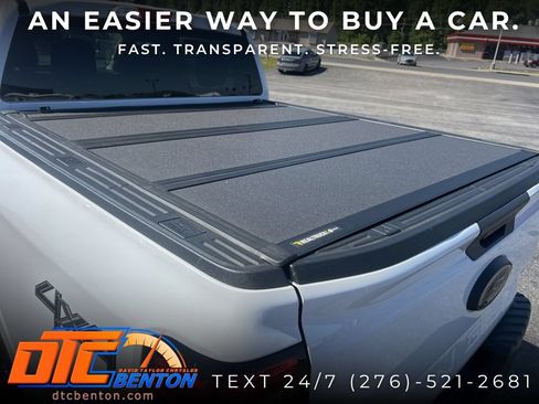 Used 2025 Ford Ranger XLT w/ Black Appearance Package AWD/4WD image 34