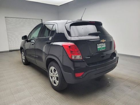Used 2019 Chevrolet Trax LS w/ Tint and Cruise Package image 5