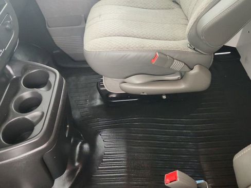 Used 2021 Chevrolet Express 2500 w/ Driver Convenience Package RWD image 18