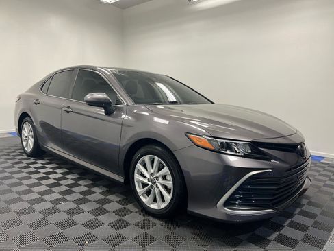 Used 2023 Toyota Camry LE image 1