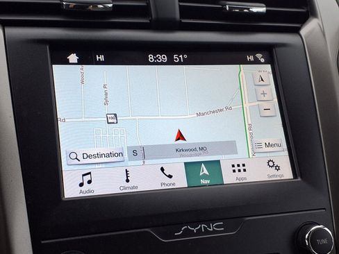 Used 2019 Ford Fusion SE FWD image 8