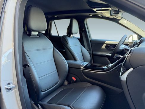 New 2026 Mercedes-Benz GLC 300 image 19