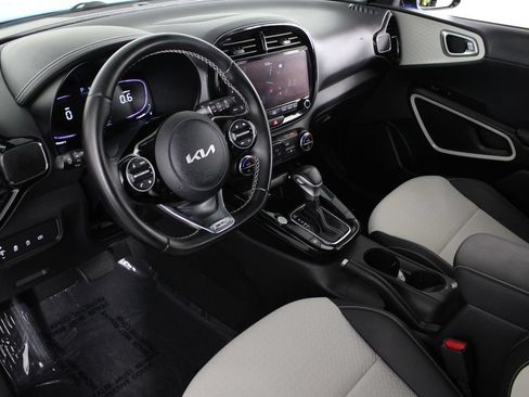 Used 2023 Kia Soul GT-Line FWD image 18