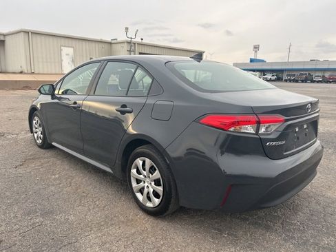 Used 2025 Toyota Corolla LE image 7