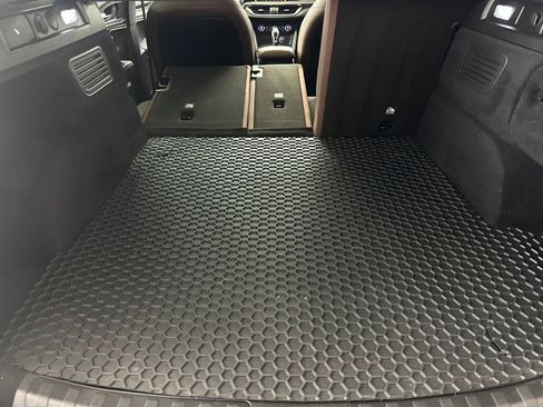 Used 2022 Alfa Romeo Stelvio Ti image 32