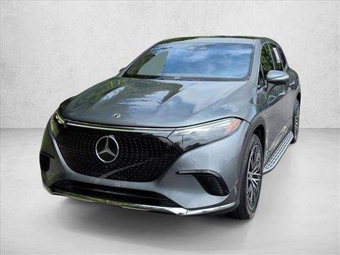 Certified 2023 Mercedes-Benz EQS 450+ 4MATIC SUV w/ Pinnacle Trim Package image 6