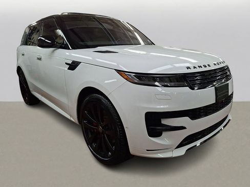 Used 2023 Land Rover Range Rover Sport SE Dynamic image 3