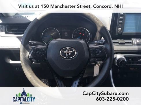 Used 2019 Toyota RAV4 LE w/ Carpet Mat Package AWD/4WD image 18