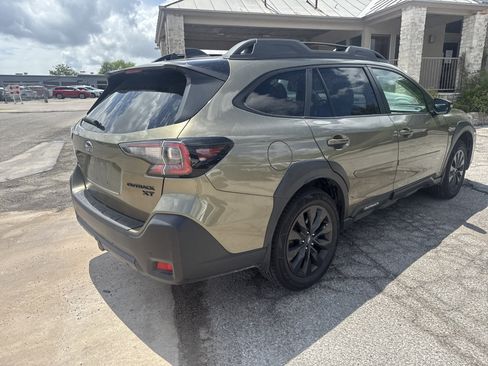 Certified 2024 Subaru Outback Onyx Edition XT AWD/4WD image 3