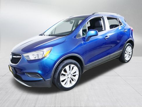 Used 2020 Buick Encore Preferred w/ Safety Package AWD/4WD image 3
