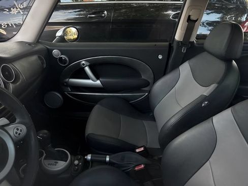 Used 2006 MINI Cooper S FWD image 8