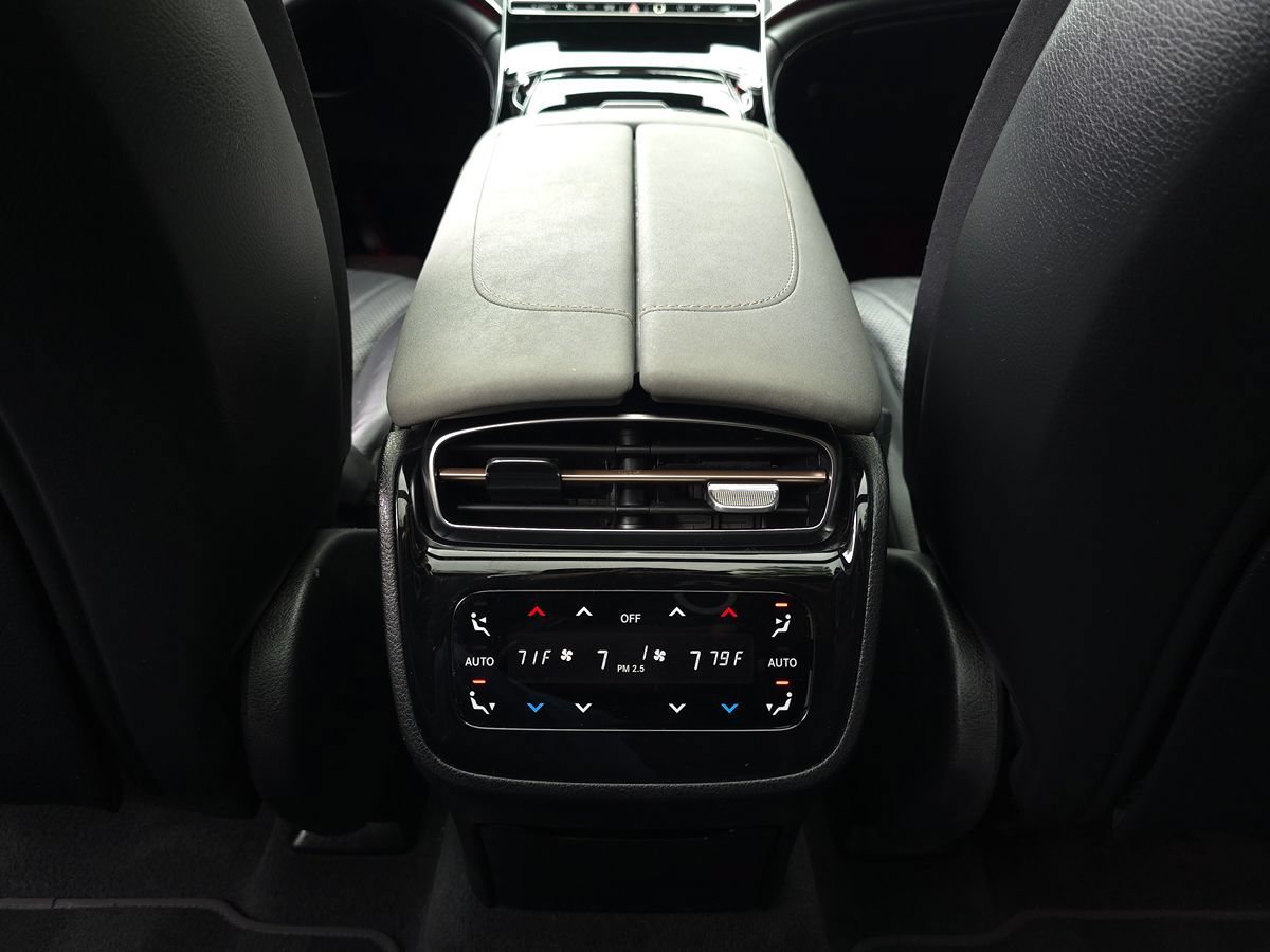 Used 2023 Mercedes-Benz EQS 450+ SUV image 17
