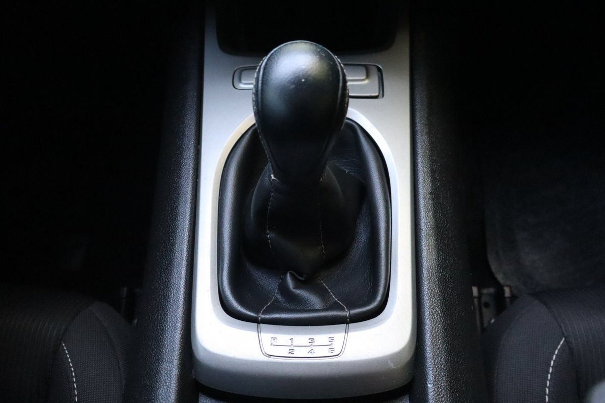 Used 2014 Chevrolet Camaro LT RWD image 32